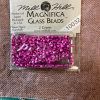 10032 Mill Hill Magnifica Glass Beads - Hot Pink