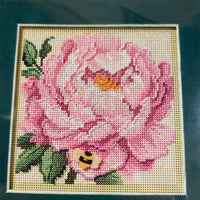 Peony Buttons and Beads Kit