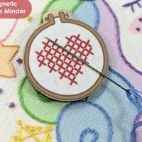 Heart Stitches Needle Minder