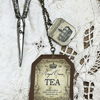 Royal tea Fob